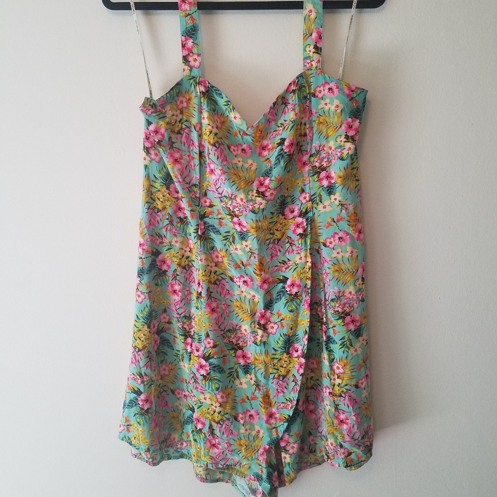 Hawaiian Print Romper
